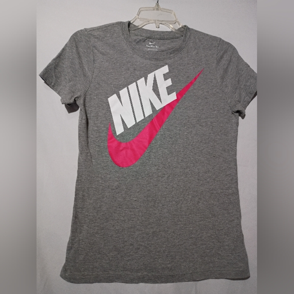 Nike Gray T-Shirt with Pink Logo